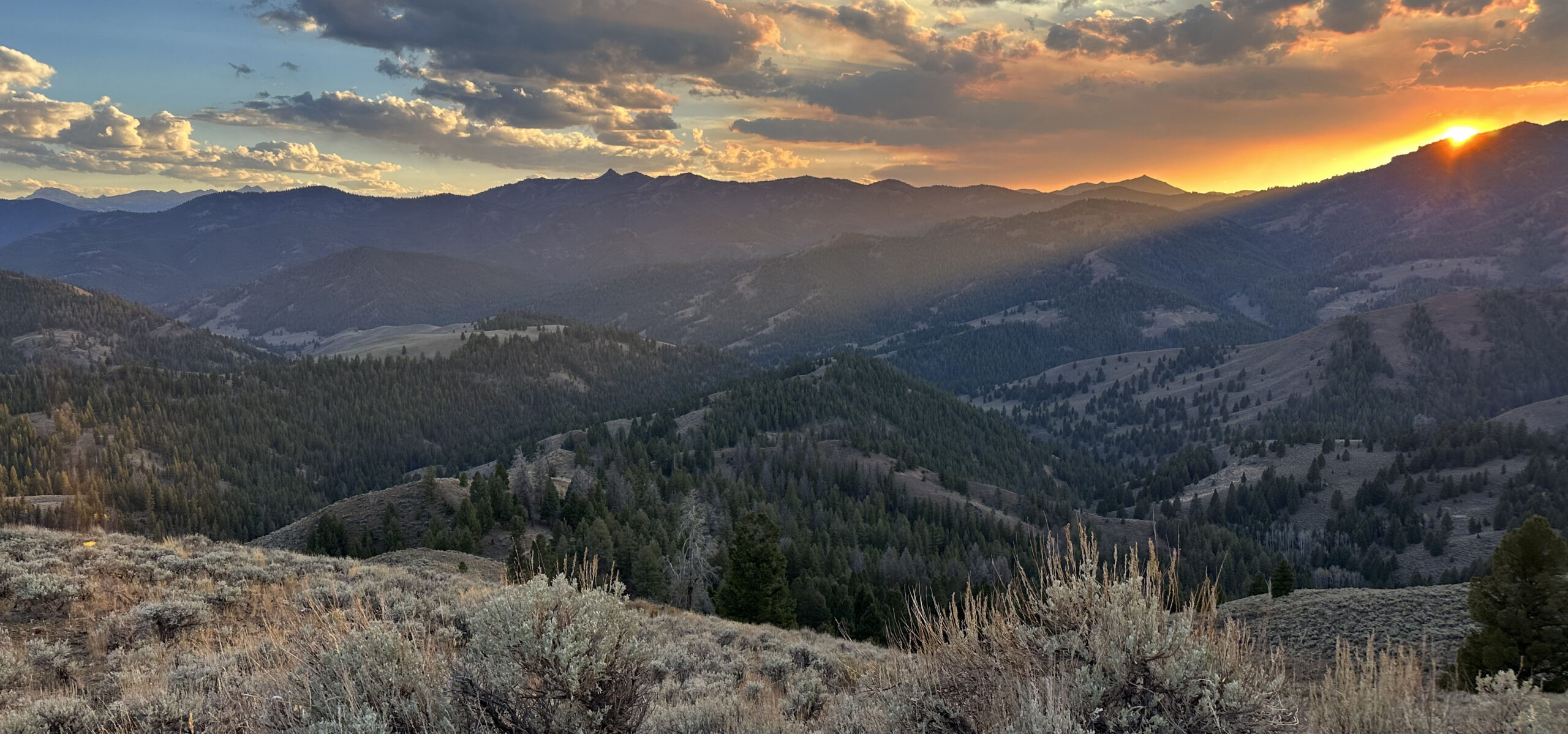 Sunset over the Idaho Mountains - Rawhide Outfitters Hunting Sunset over the Idaho Mountains - Rawhide Outfitters Hunting